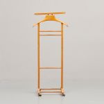 1062 7098 VALET STAND